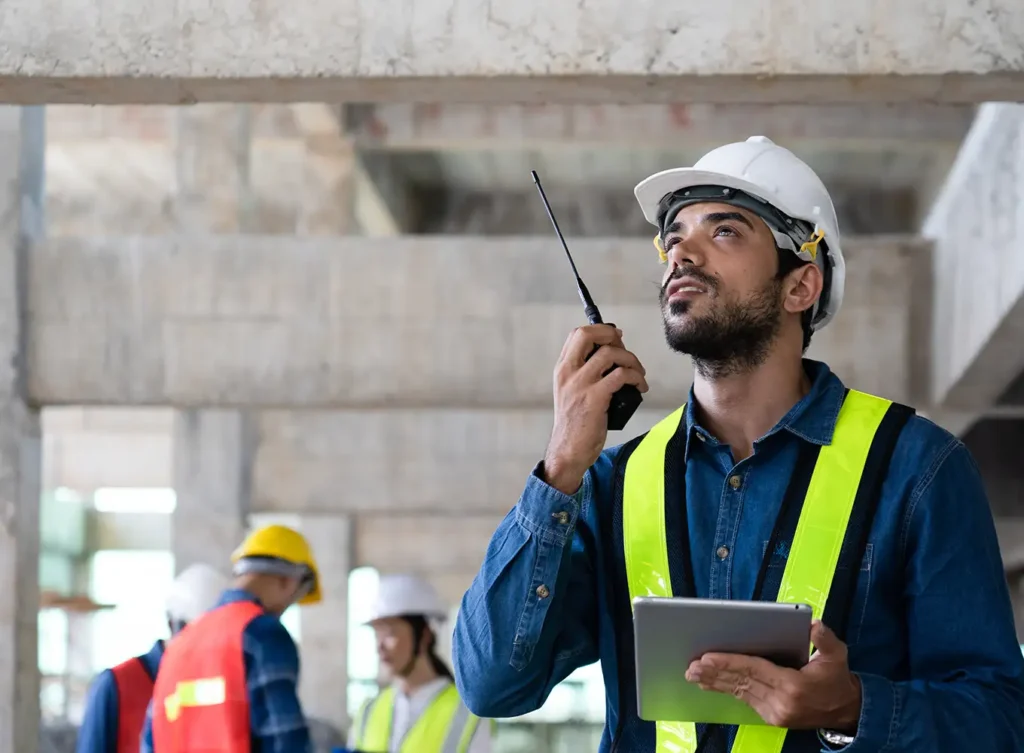 project safety manager overseeing construction project - bloomington il